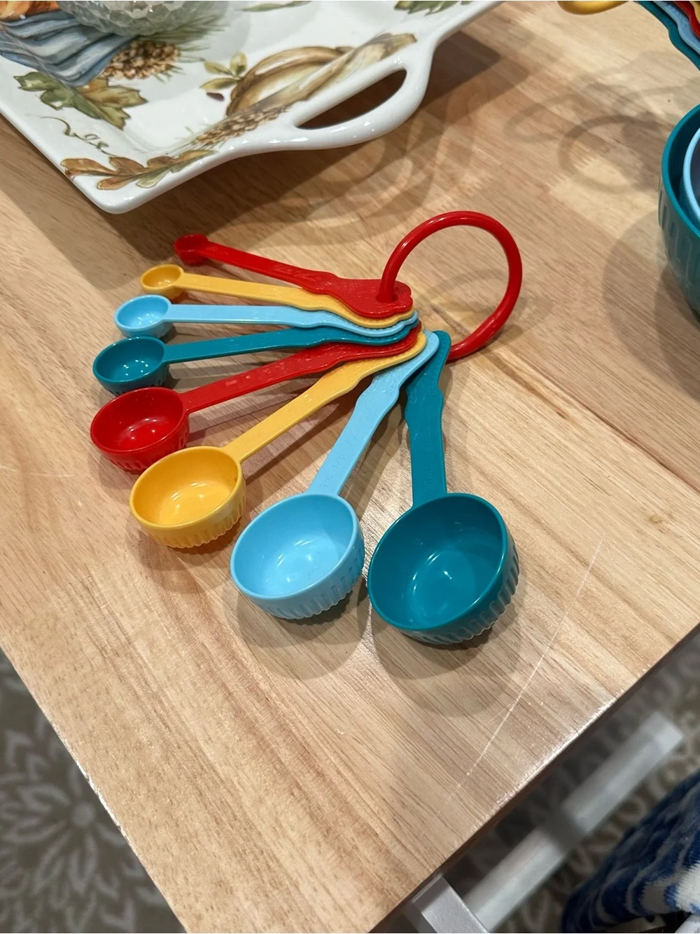The Pioneer Woman Colorful Measuring Cups & Spoons 16 Pc Set!